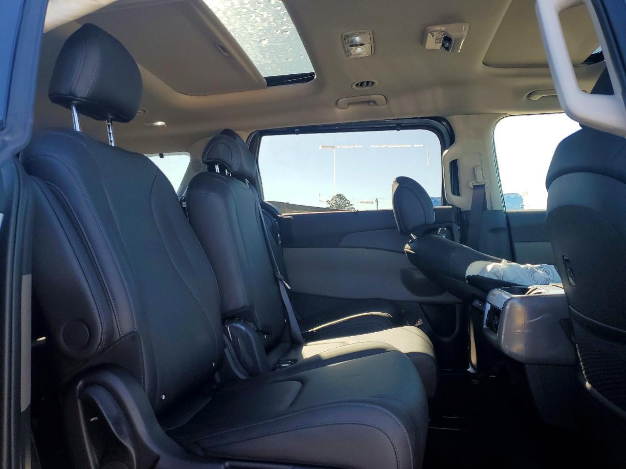 2026 KIA Carnival