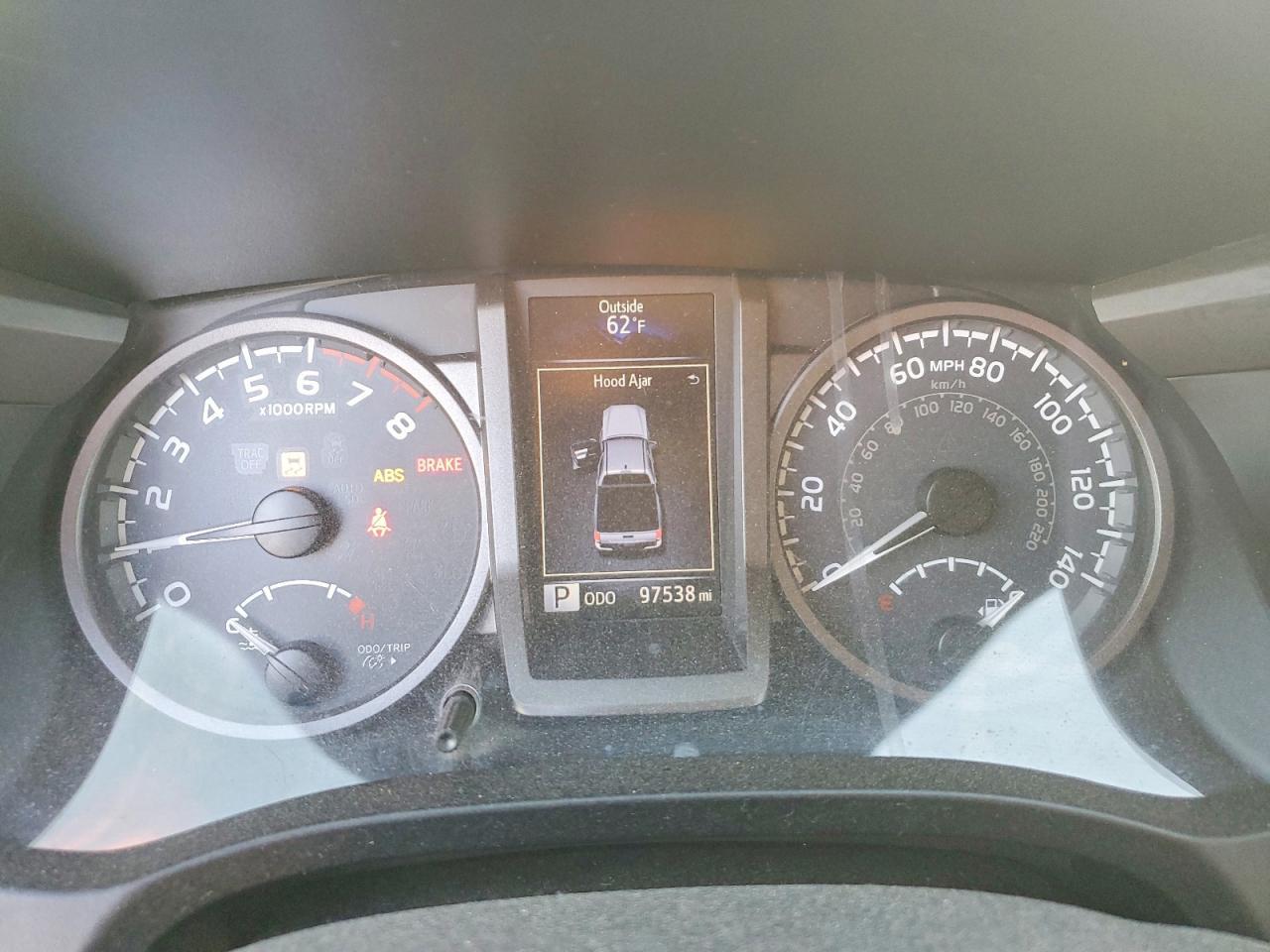 2016 TOYOTA TACOMA