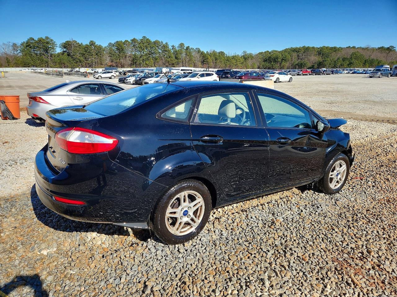 2017 FORD Fiesta