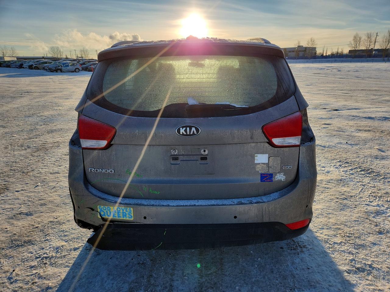 2014 KIA RONDO
