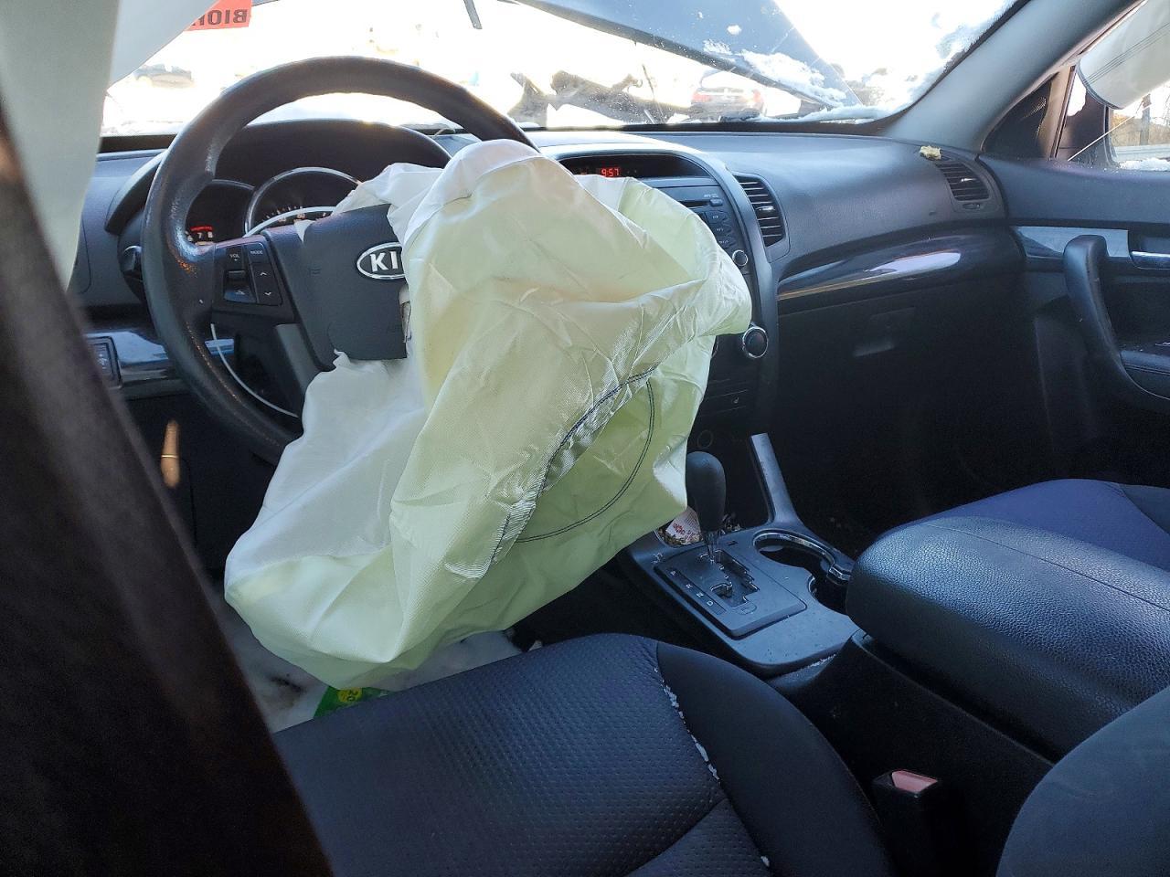 2011 KIA SORENTO