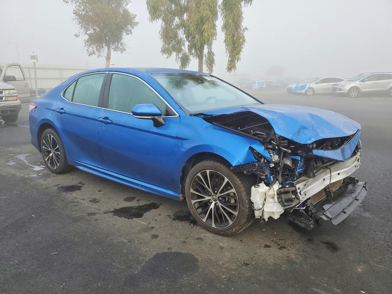 2018 TOYOTA CAMRY