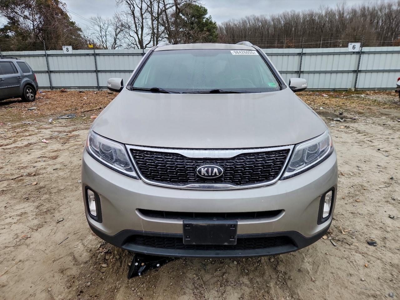 2014 KIA SORENTO