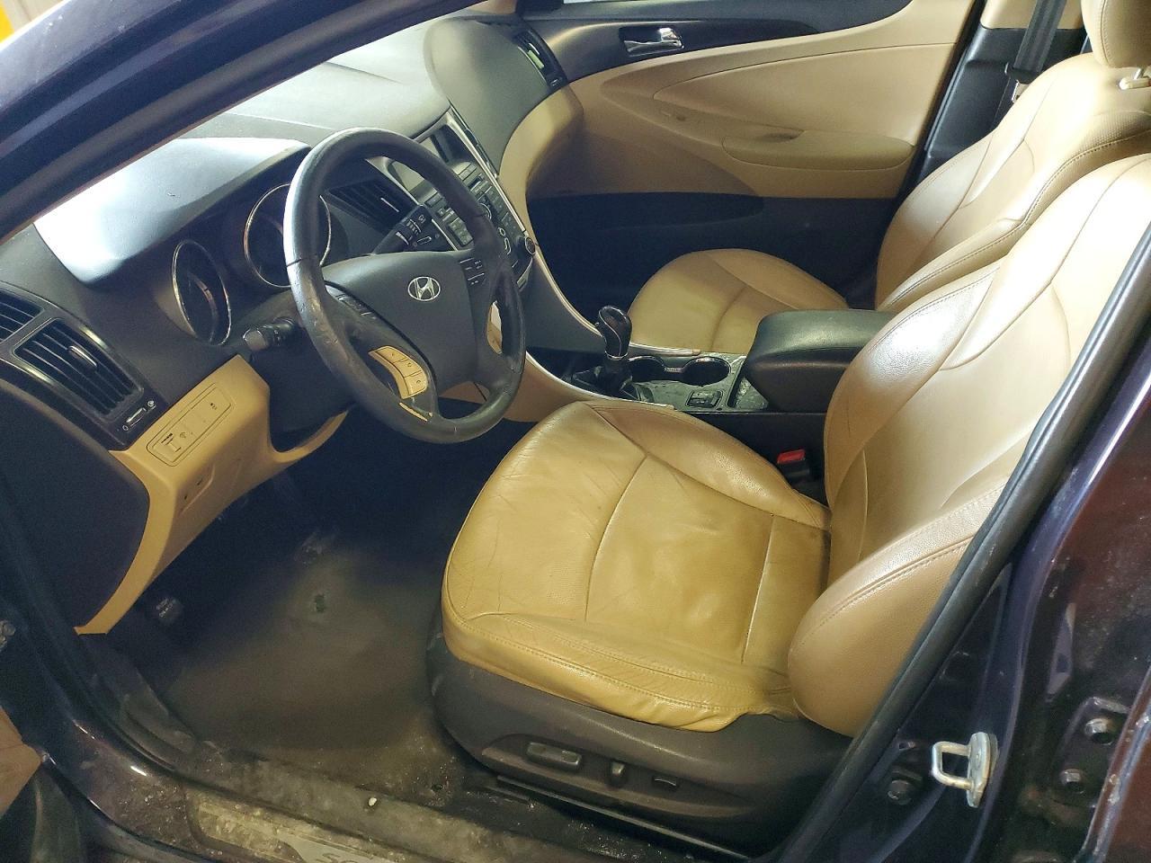 2011 HYUNDAI SONATA