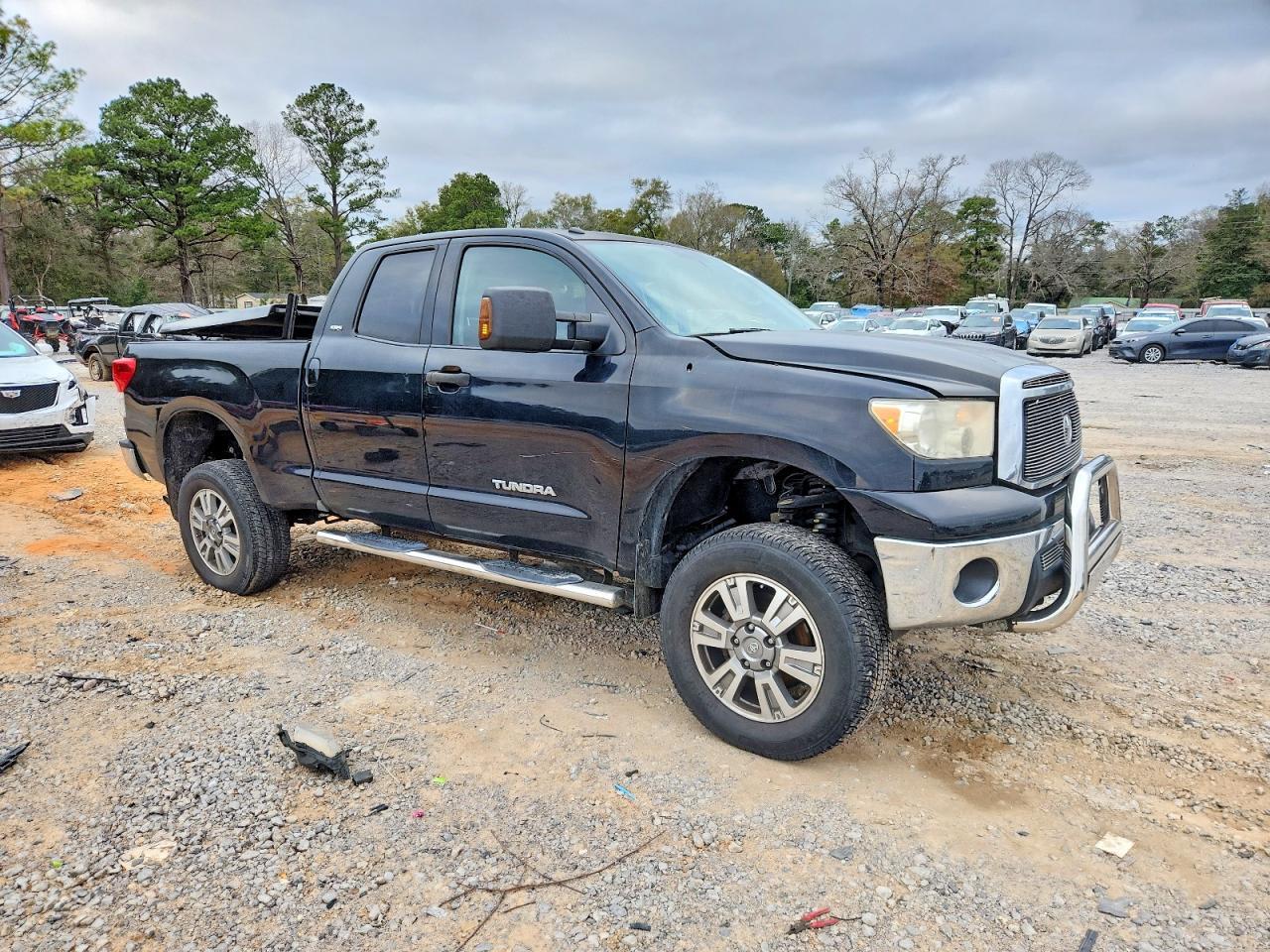 2011 TOYOTA TUNDRA