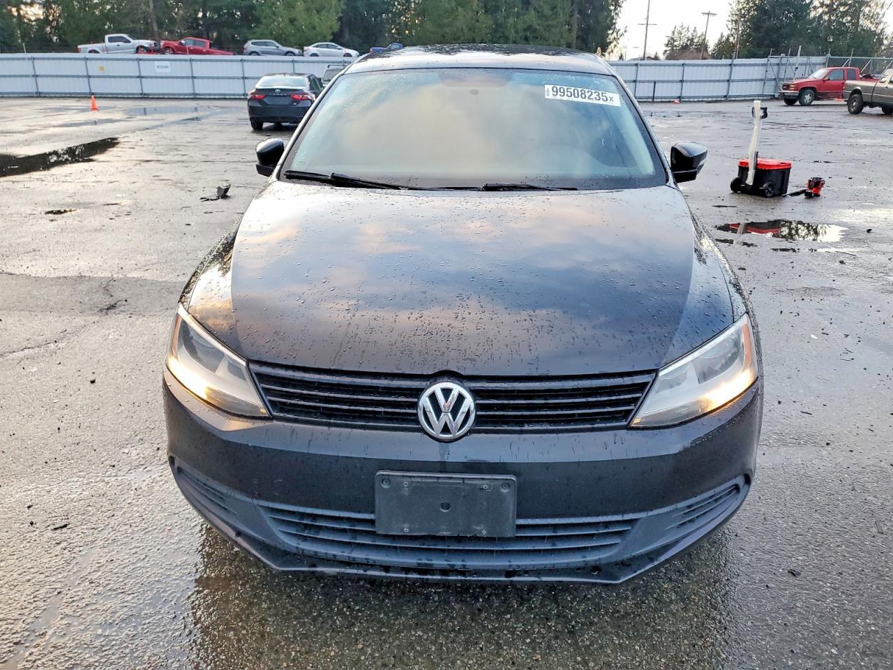 2012 VOLKSWAGEN JETTA