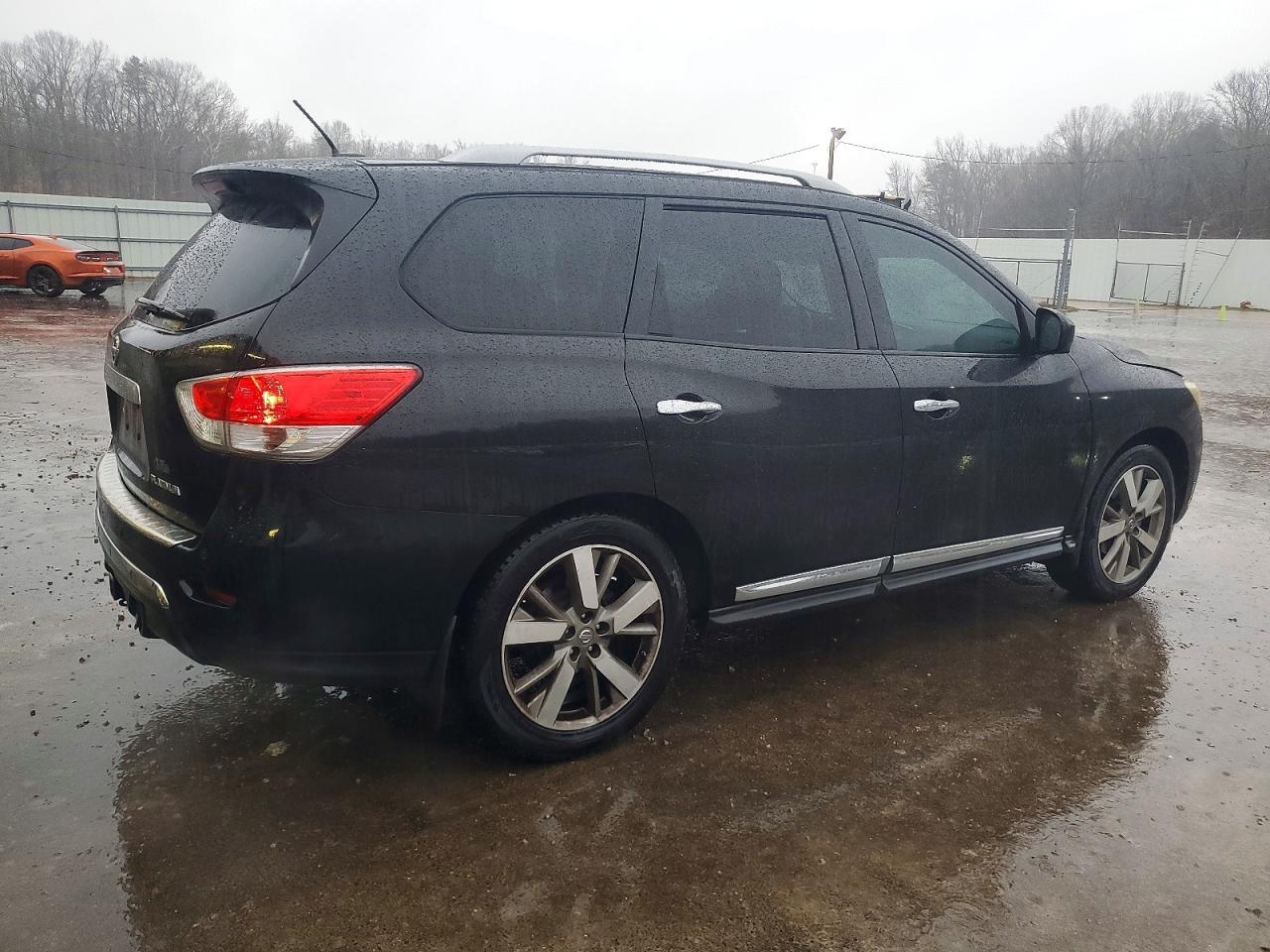 2015 NISSAN PATHFINDER