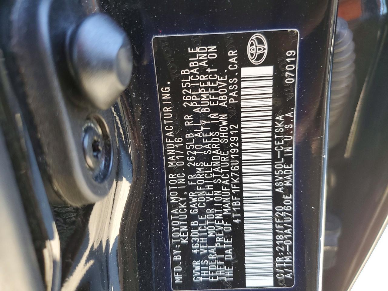 2016 TOYOTA CAMRY