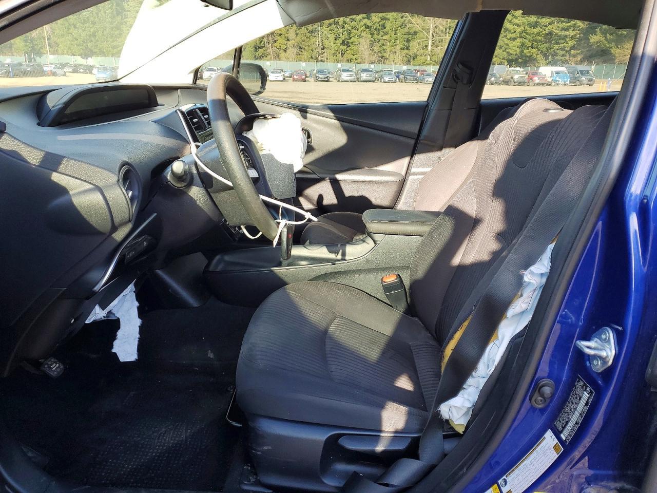 2016 TOYOTA PRIUS