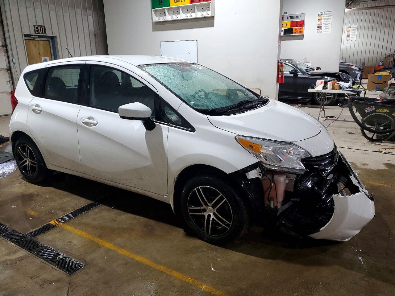 2016 NISSAN Versa Note