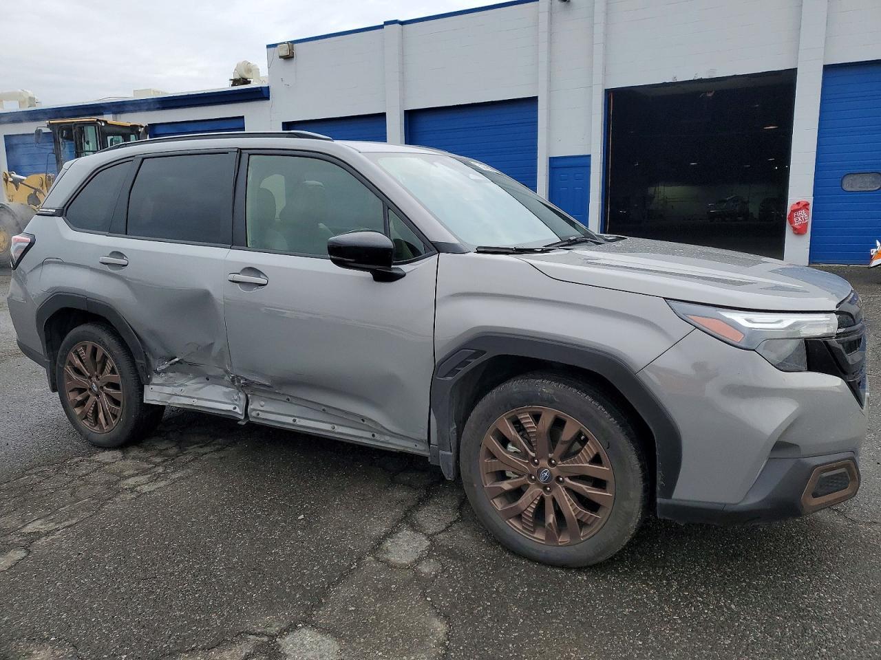 2025 SUBARU FORESTER