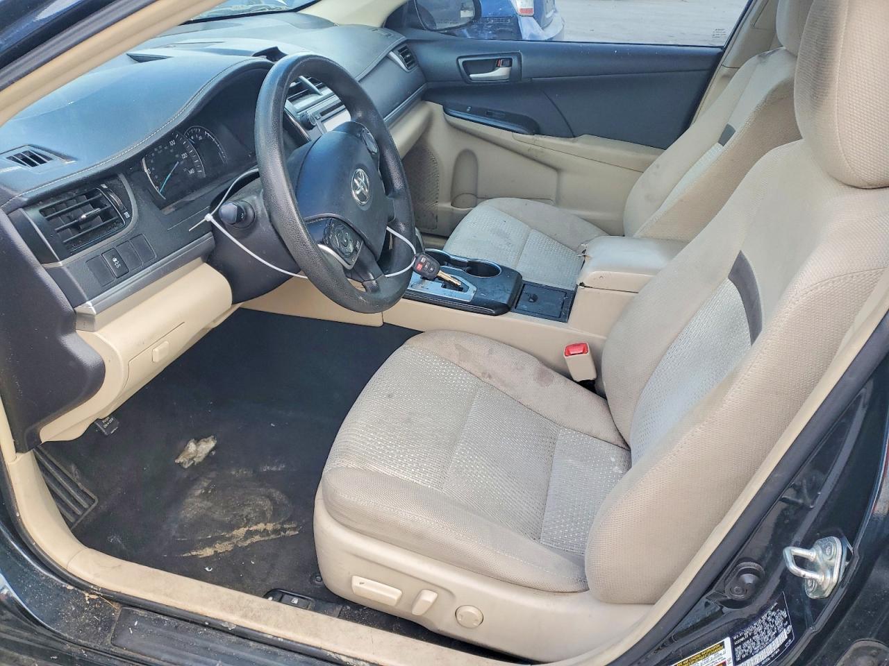 2014 TOYOTA CAMRY