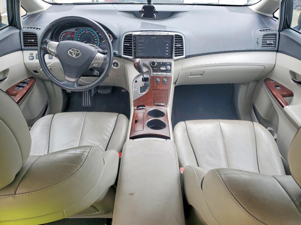 2010 TOYOTA VENZA