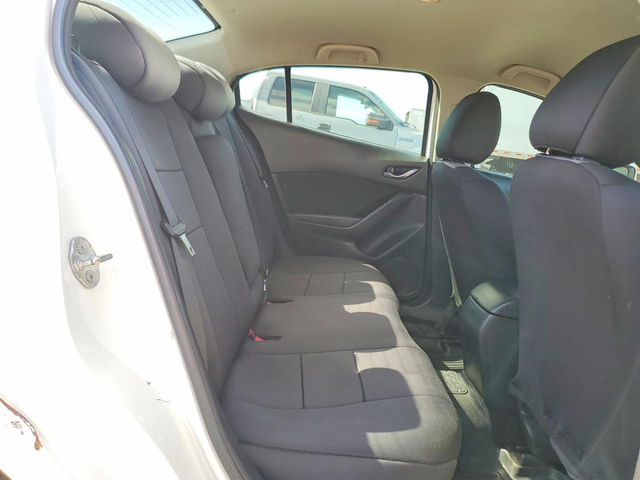 2018 MAZDA 3