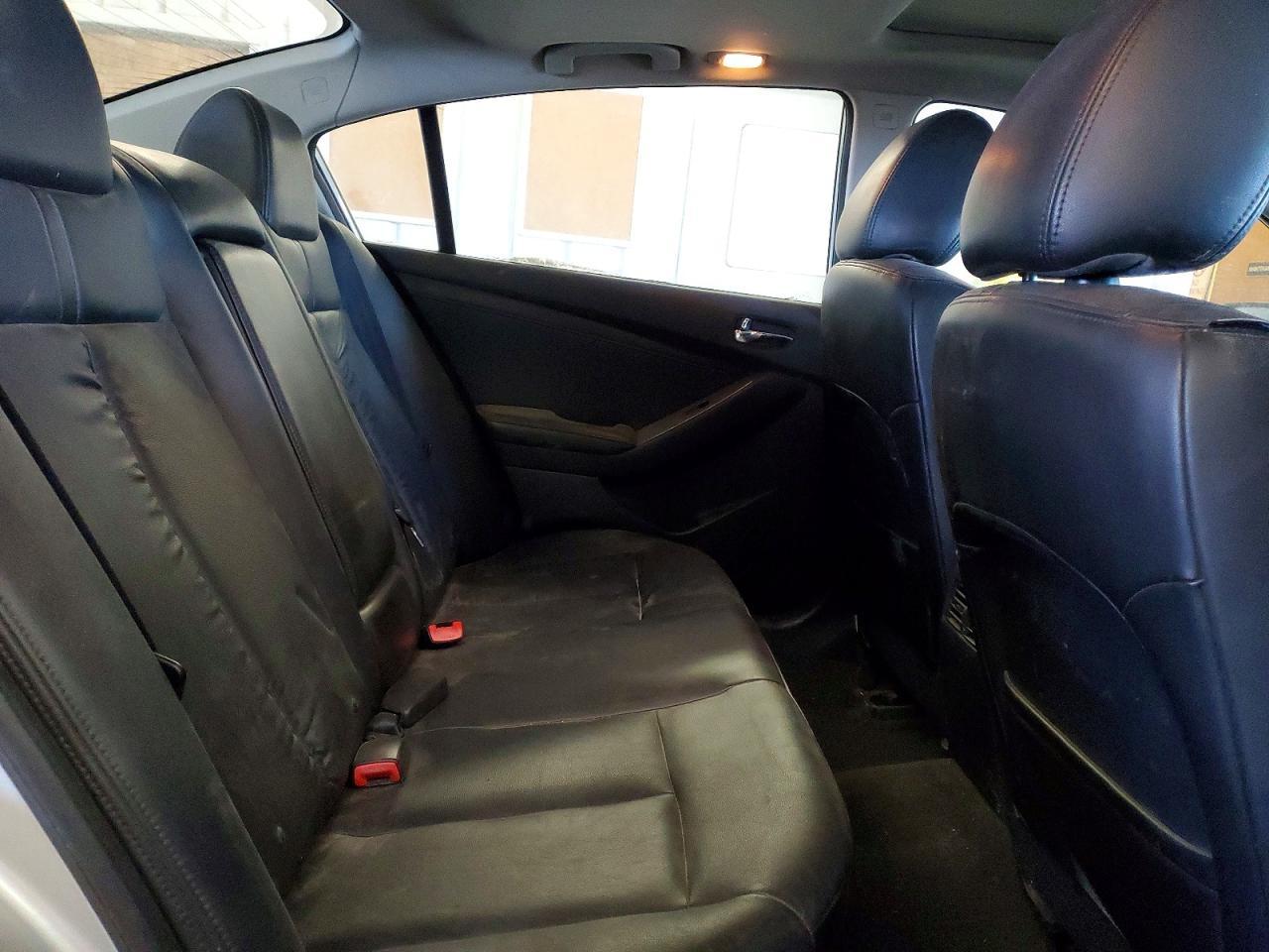 2012 NISSAN ALTIMA
