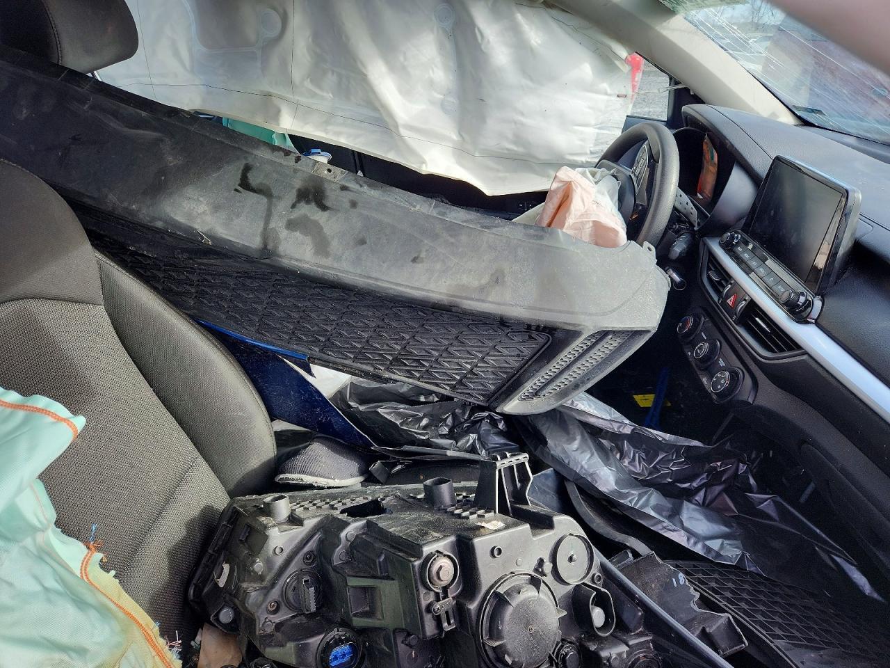 2023 KIA FORTE