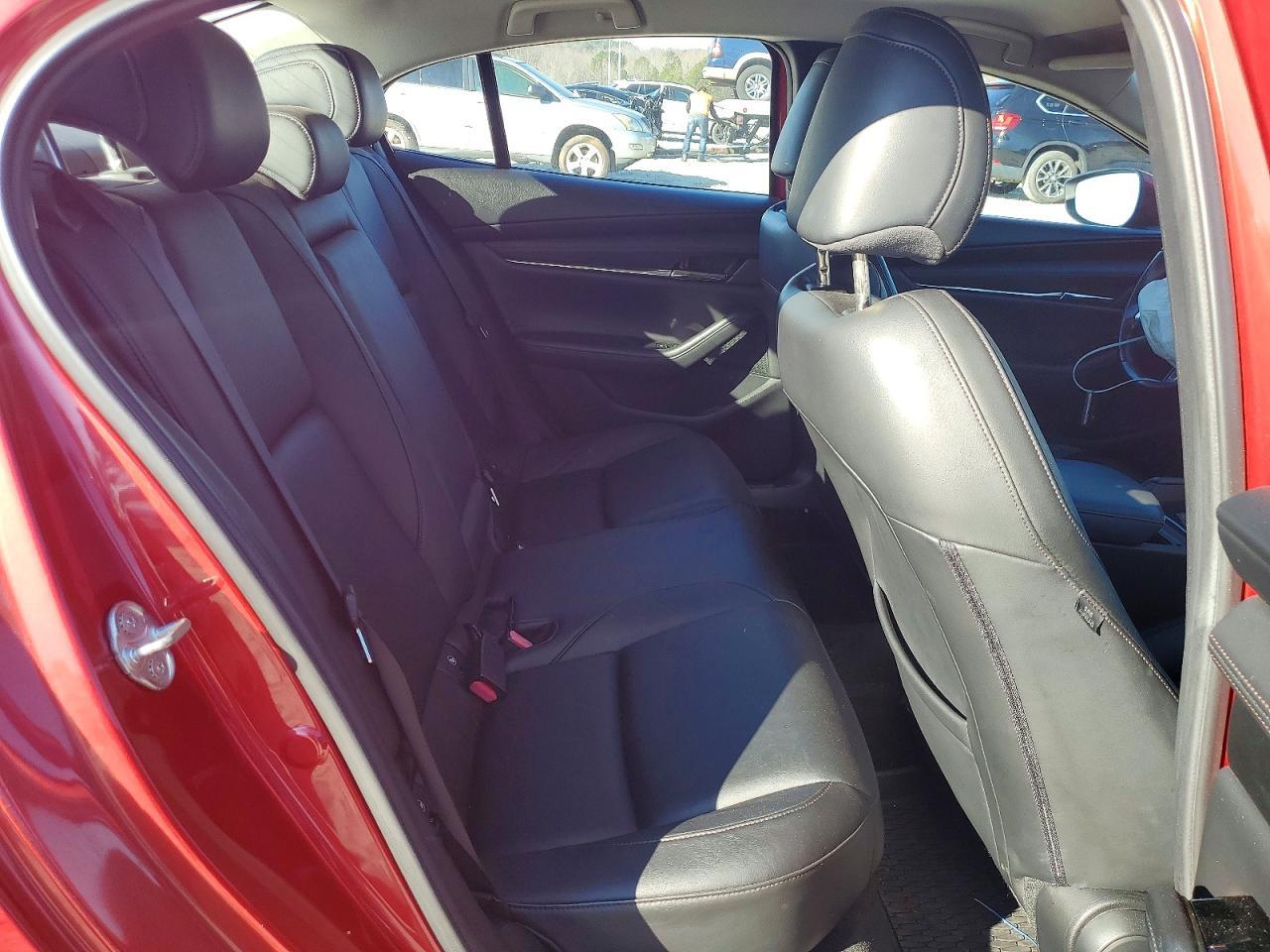 2019 MAZDA 3