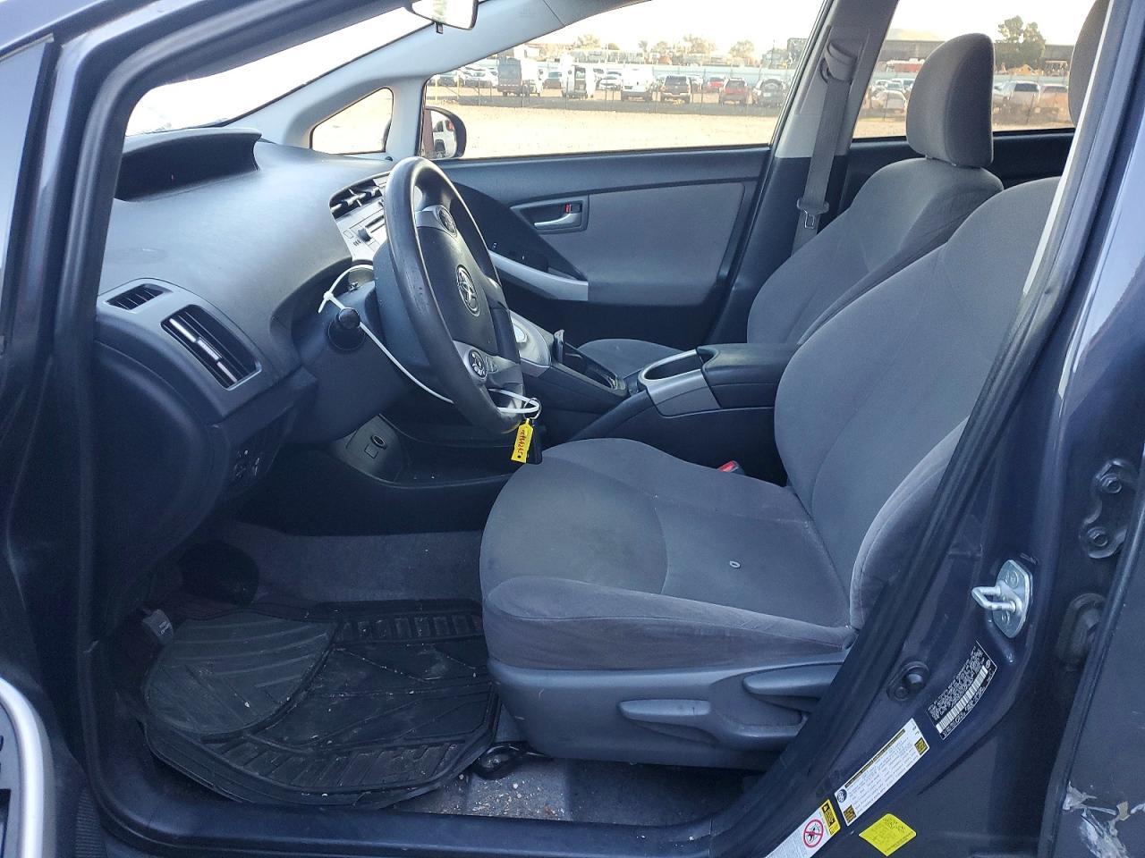 2015 TOYOTA PRIUS