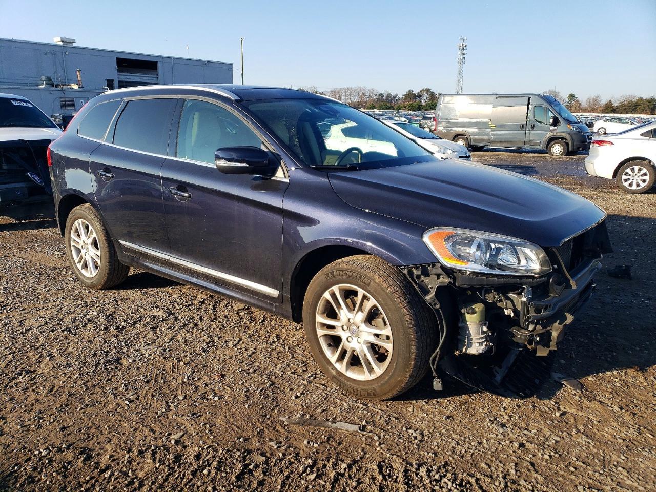 2016 VOLVO XC60