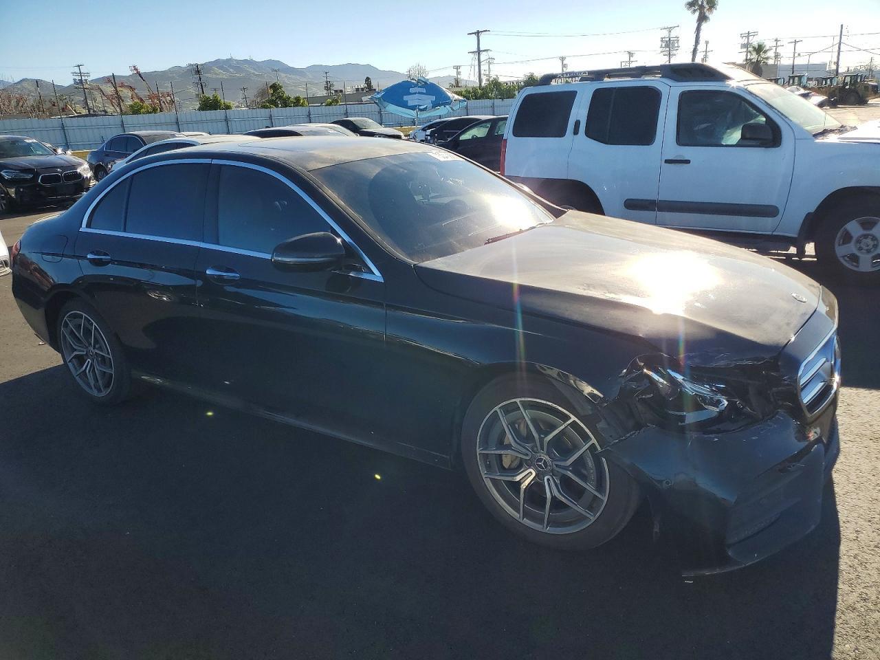2017 MERCEDES-BENZ E-Class
