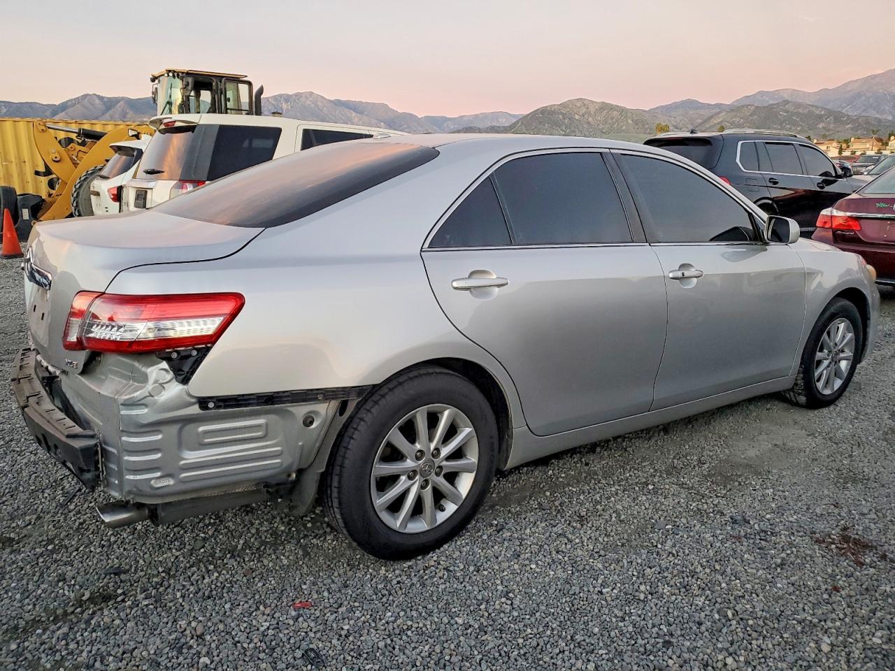 2011 TOYOTA CAMRY