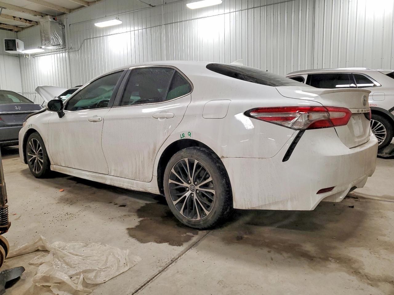 2019 TOYOTA CAMRY