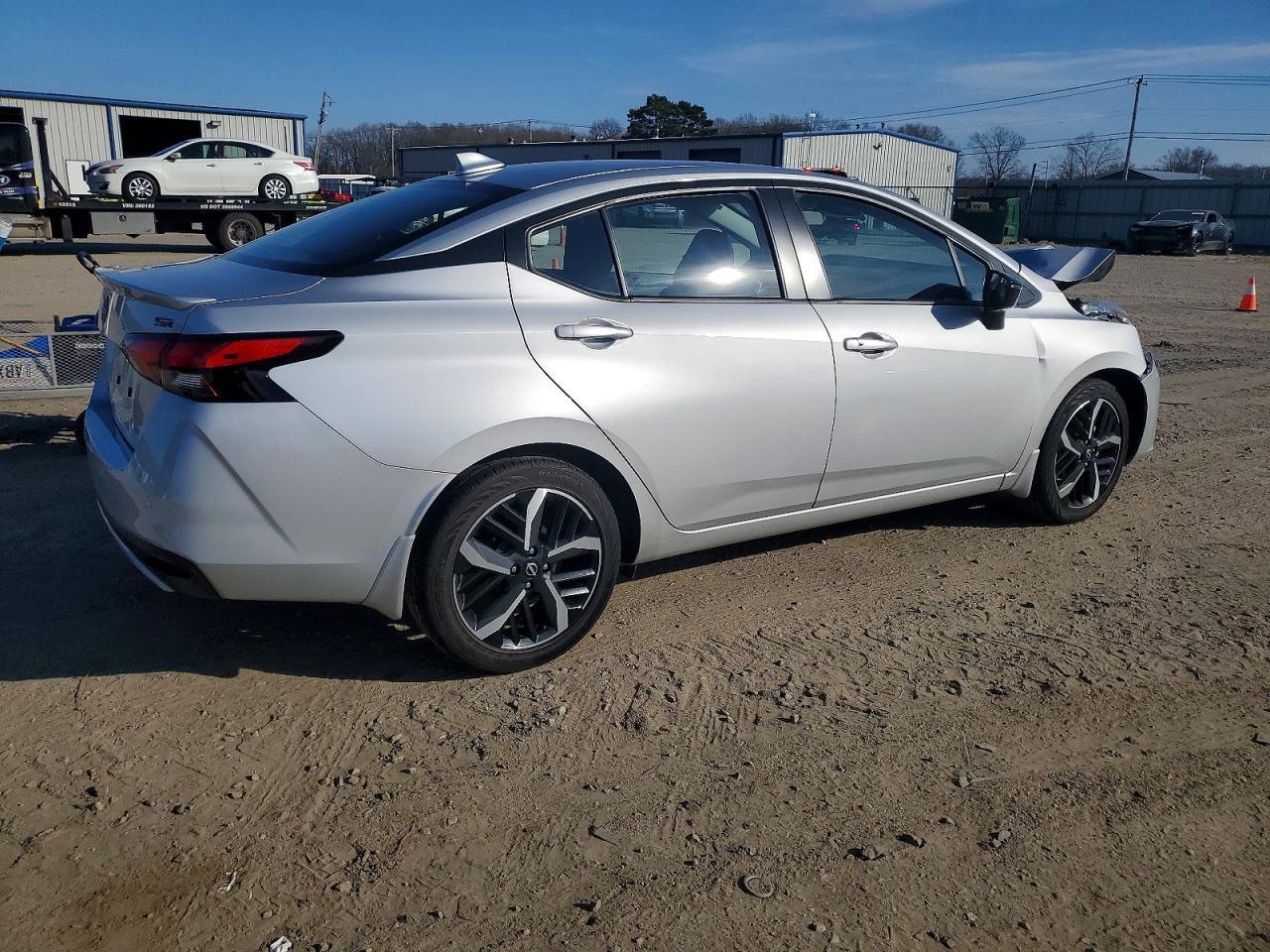 2025 NISSAN VERSA