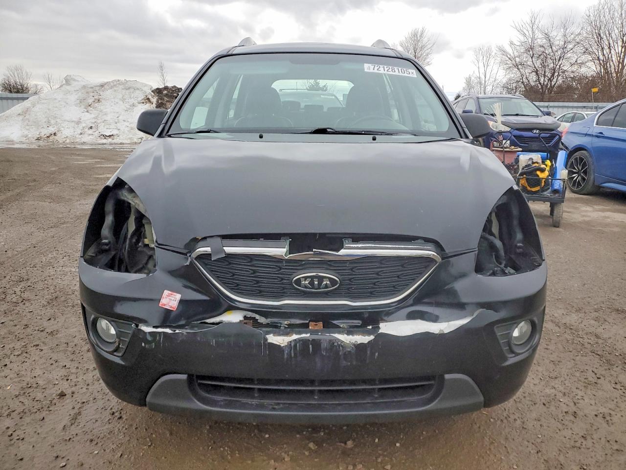 2012 KIA RONDO
