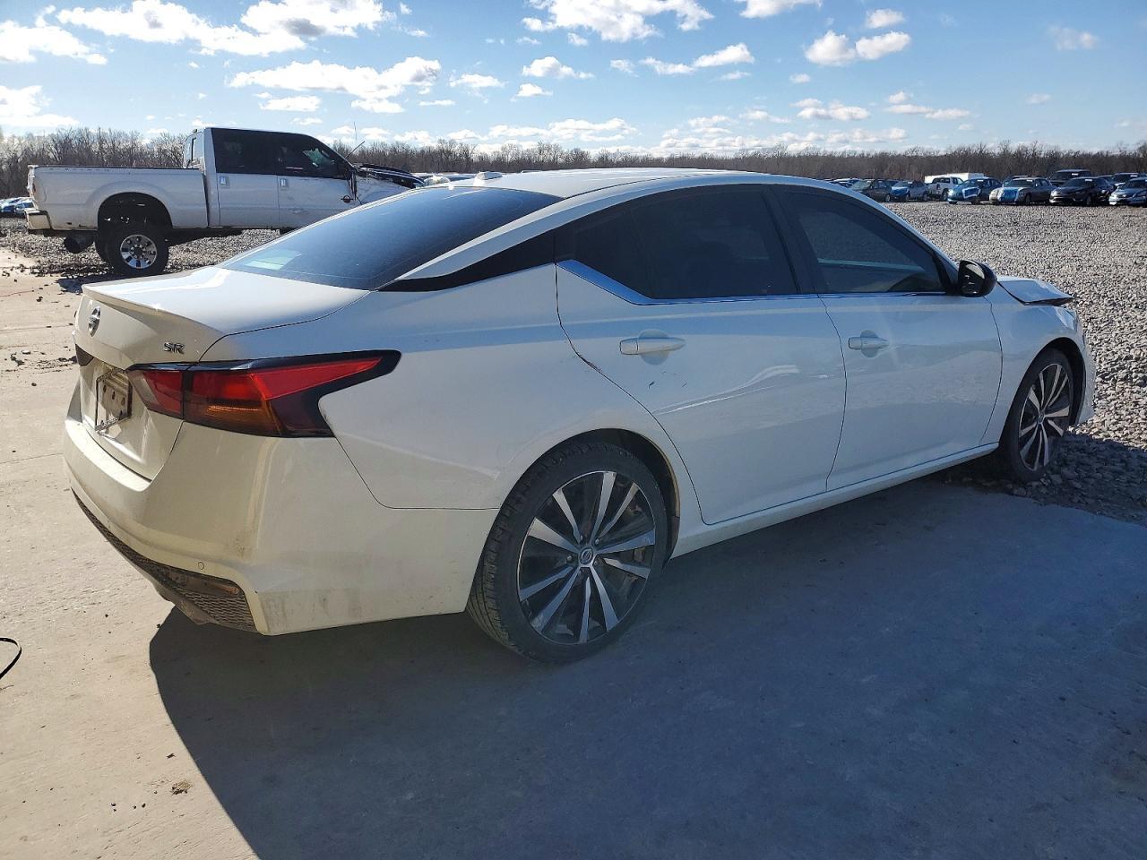 2021 NISSAN ALTIMA