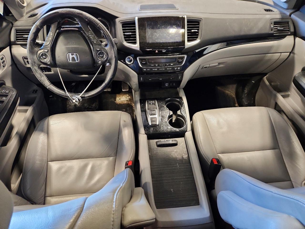2017 HONDA PILOT