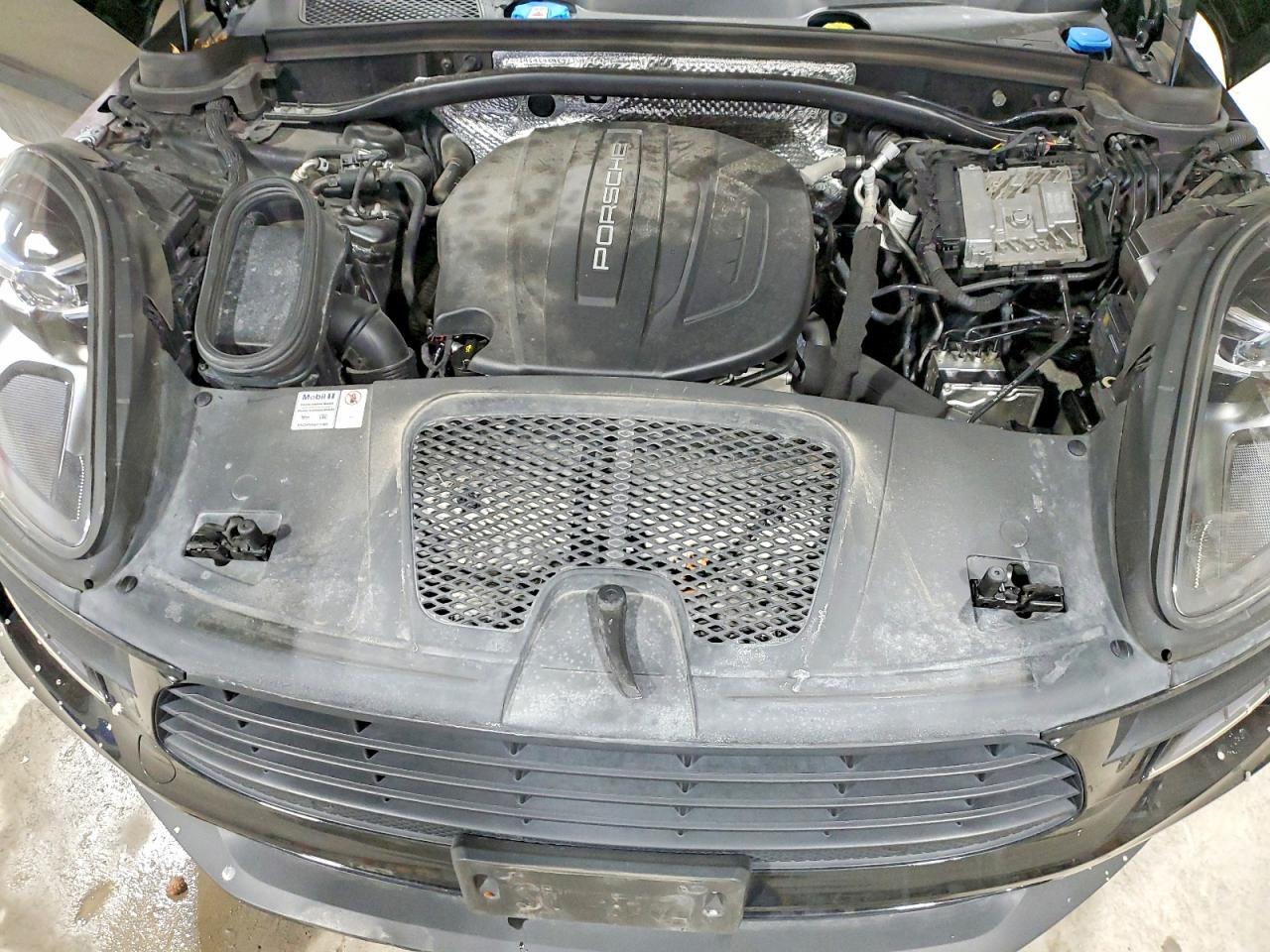 2021 PORSCHE Macan