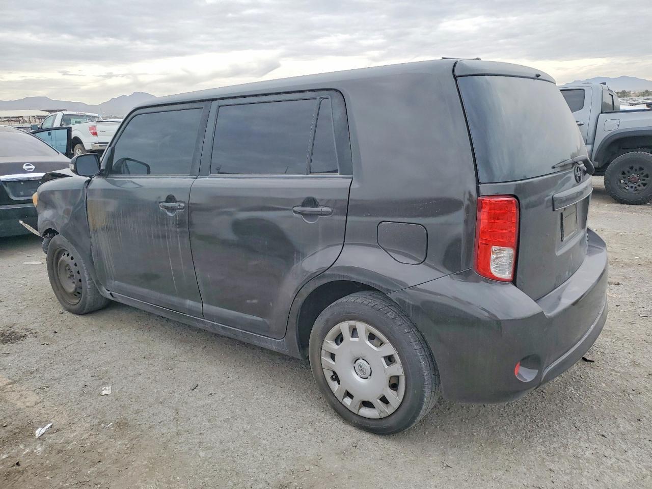 2013 TOYOTA SCION