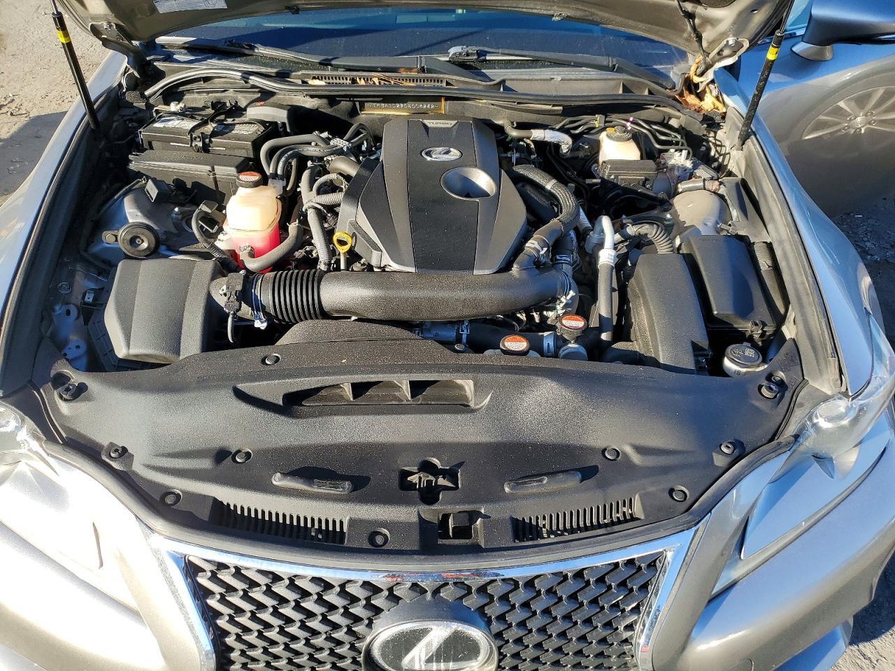 2016 LEXUS IS 200t