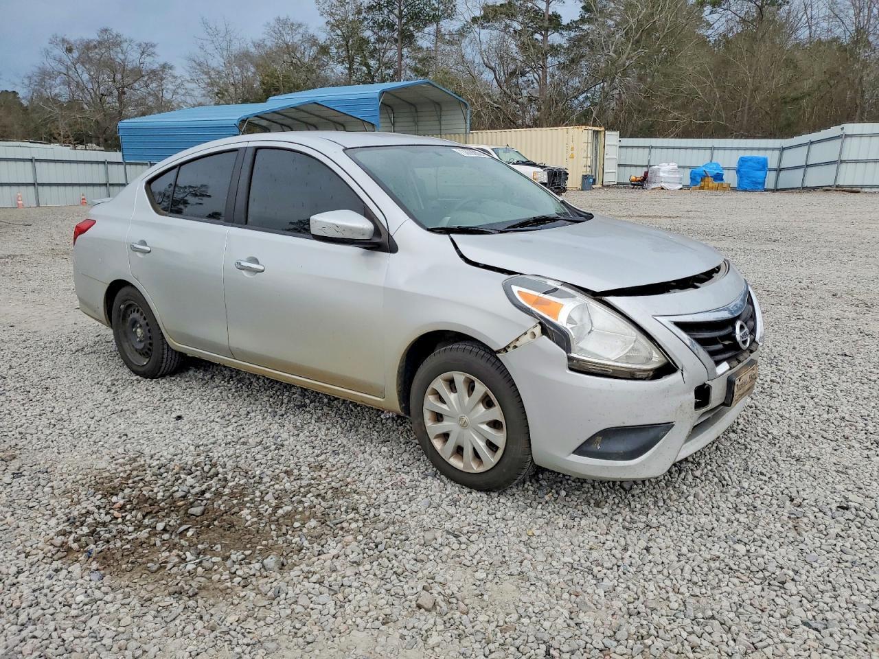2019 NISSAN VERSA