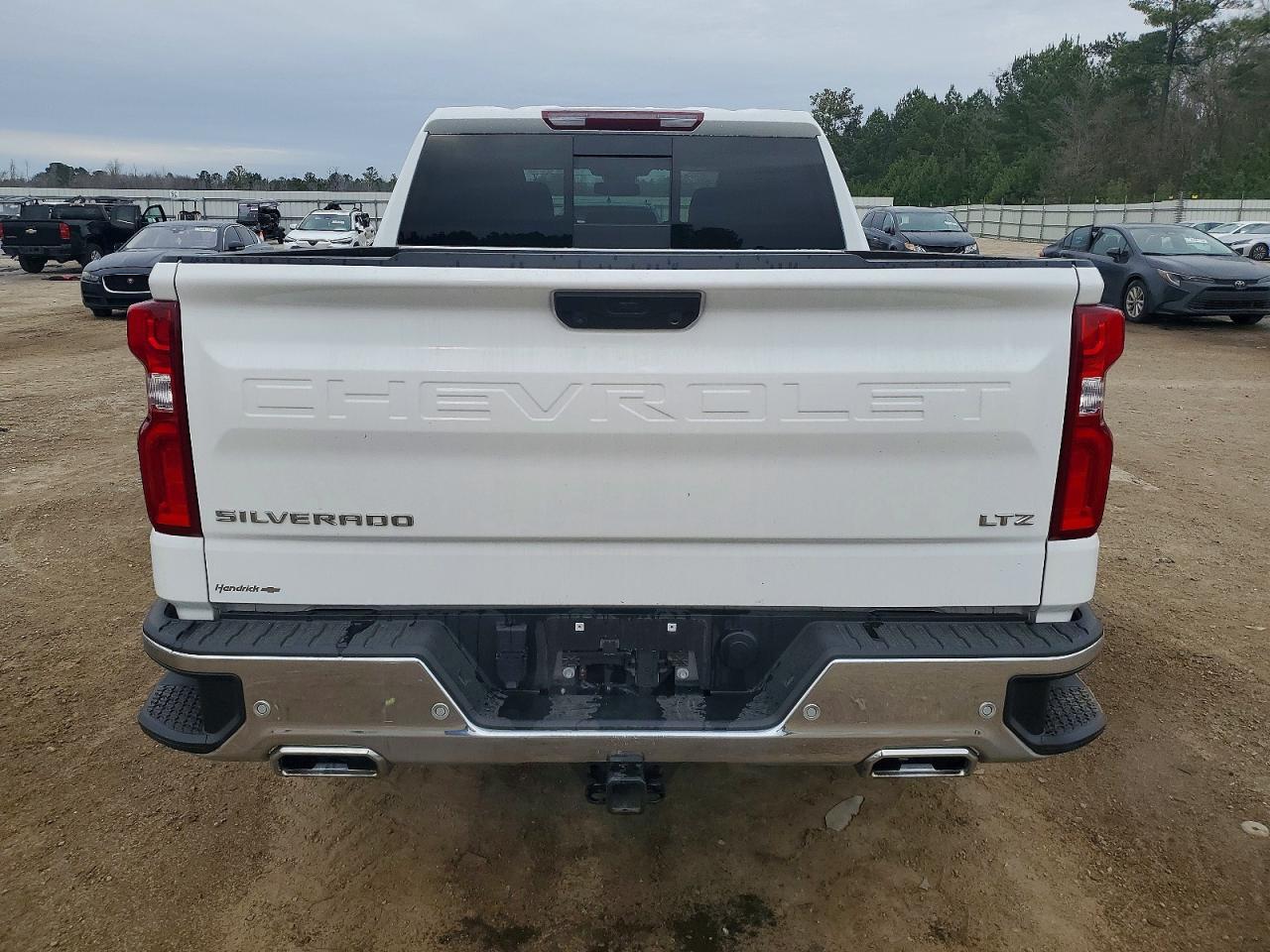 2025 CHEVROLET Silverado