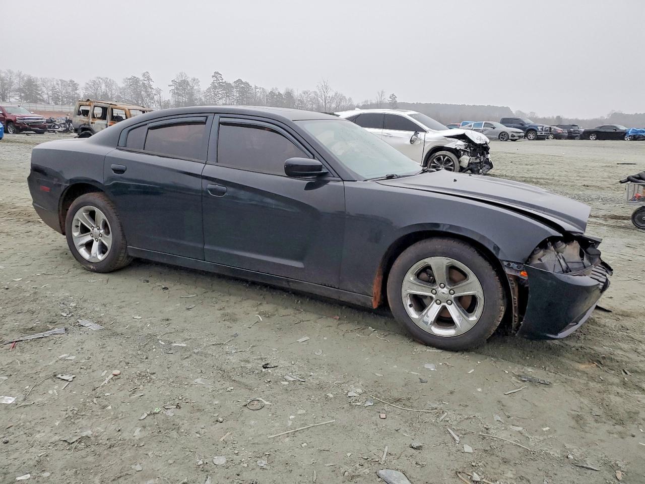2013 DODGE CHARGER