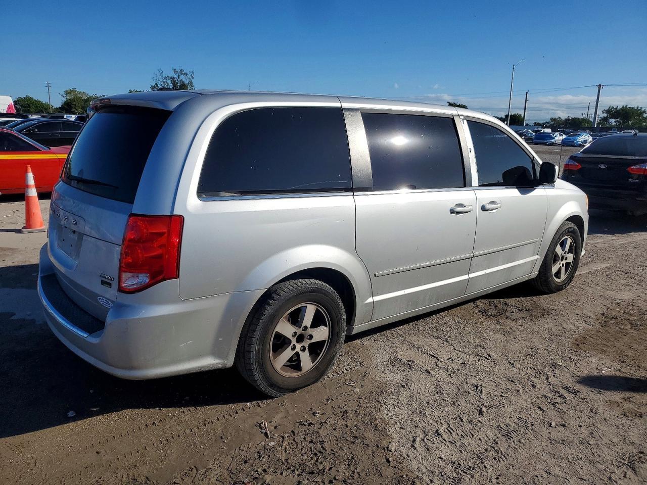 2012 DODGE GRAND CARAVAN