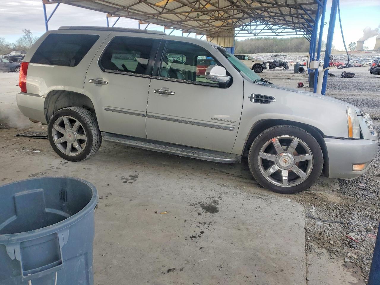 2013 CADILLAC ESCALADE