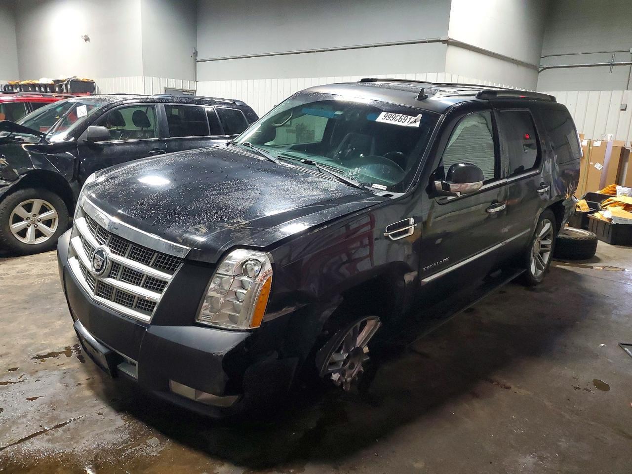 2012 CADILLAC ESCALADE