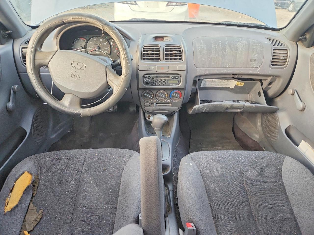 2001 HYUNDAI ACCENT