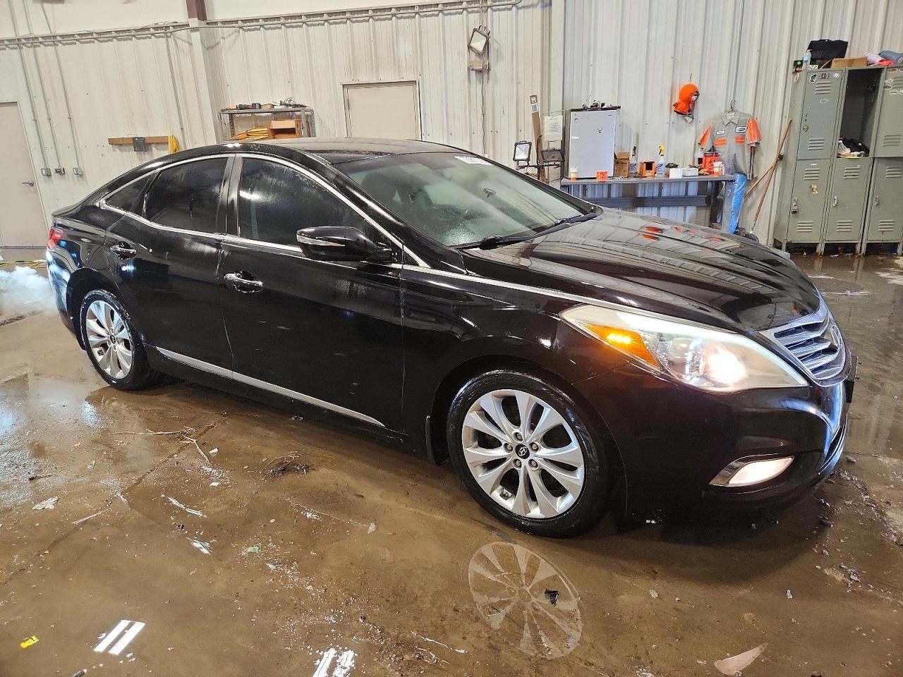 2012 HYUNDAI Azera
