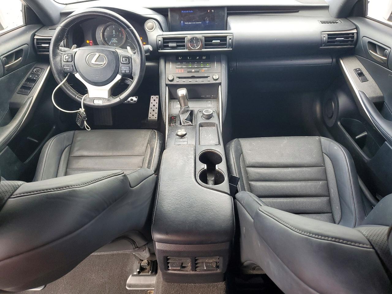 2020 LEXUS IS 300