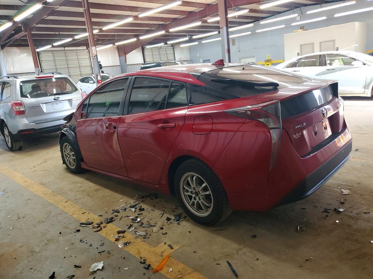 2016 TOYOTA PRIUS