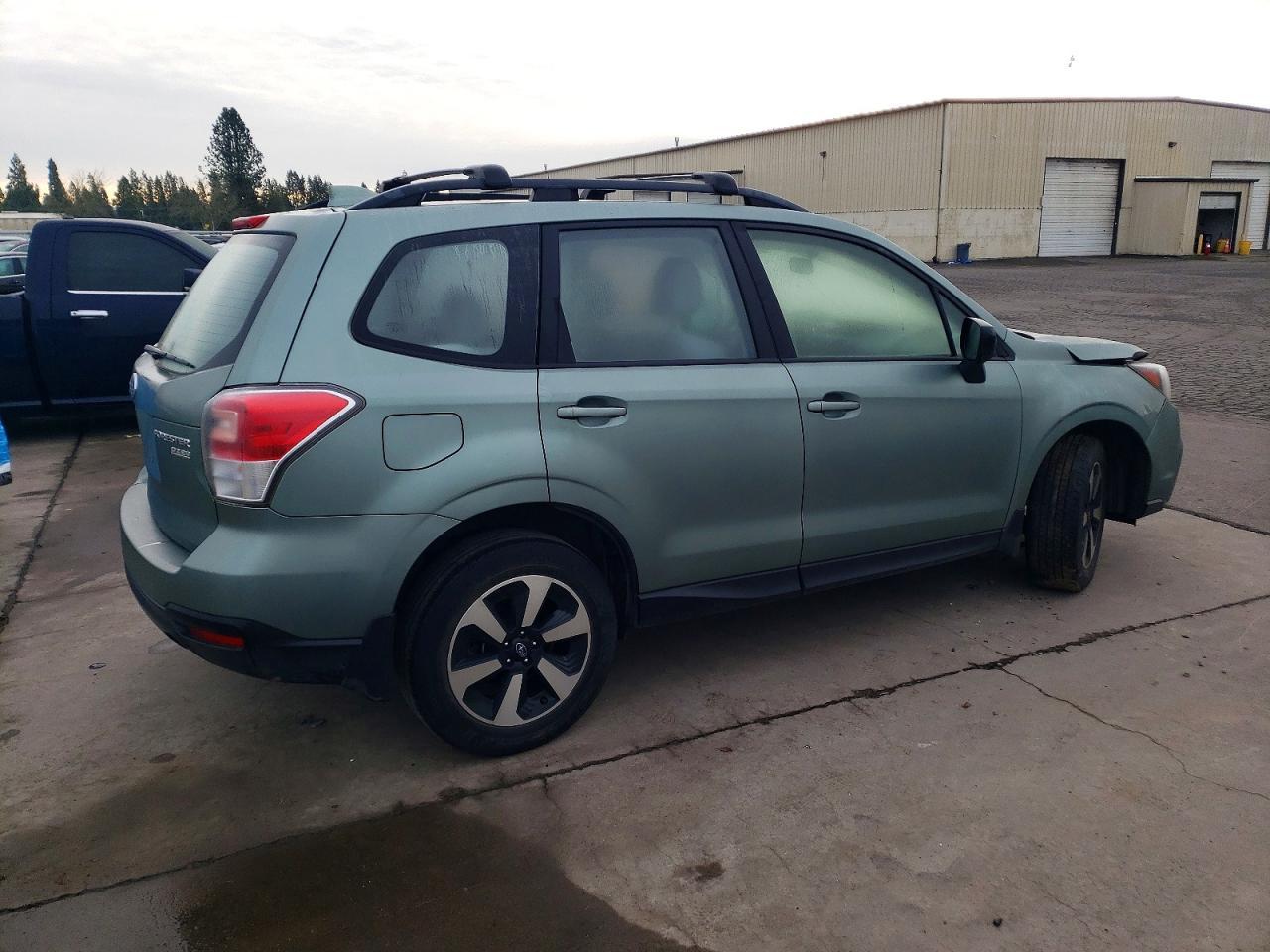 2017 SUBARU FORESTER