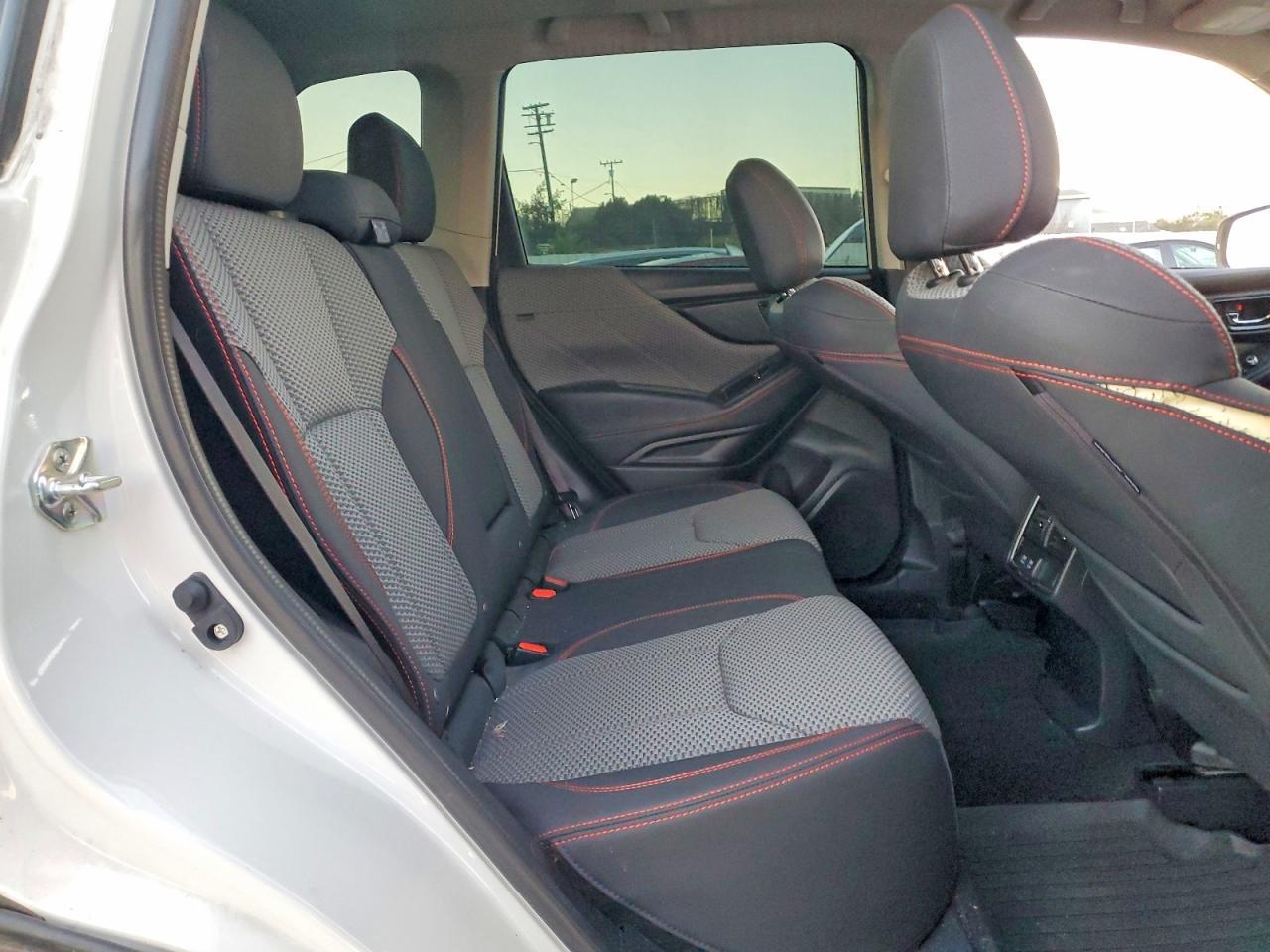 2022 SUBARU FORESTER