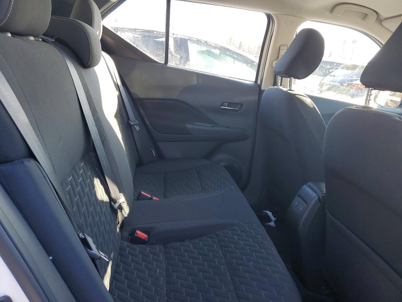2021 NISSAN KICKS