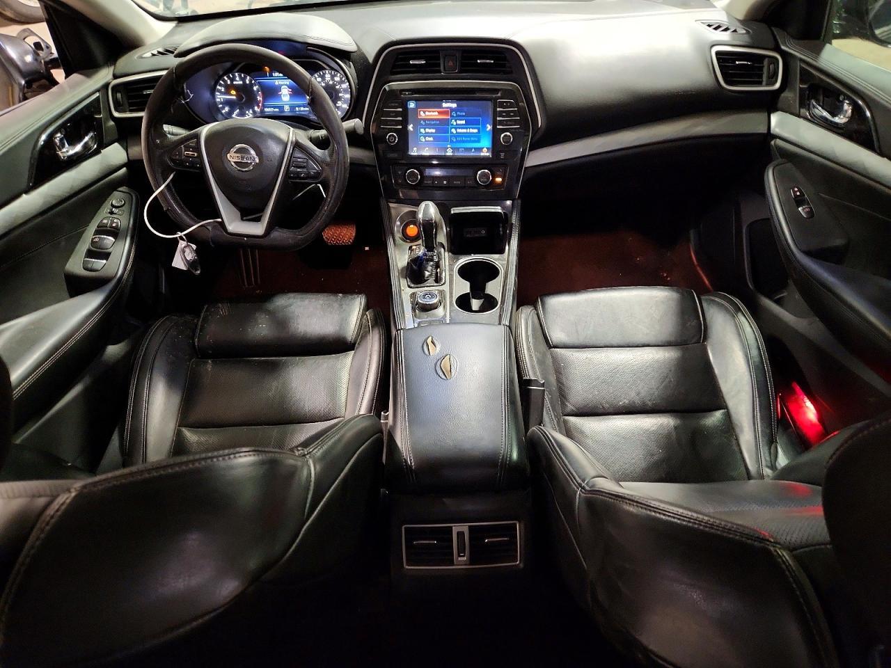 2016 NISSAN Maxima