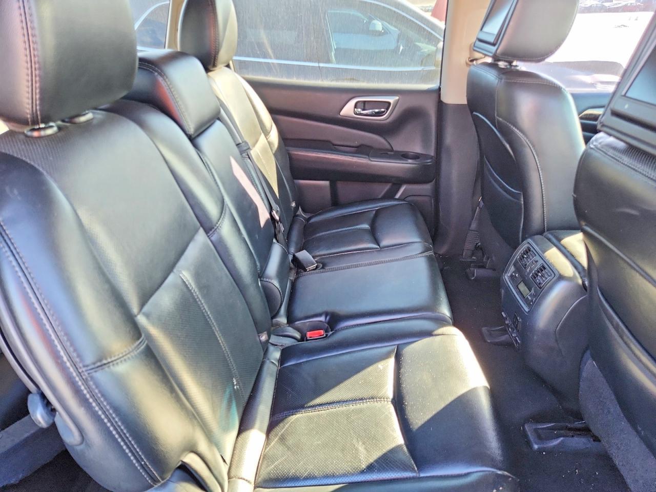2015 NISSAN PATHFINDER