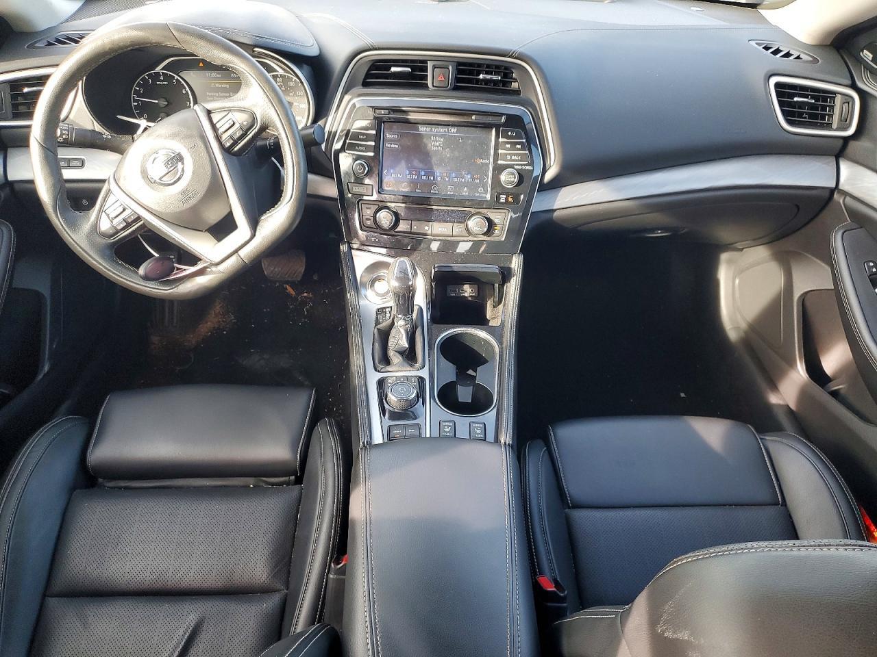 2017 NISSAN Maxima