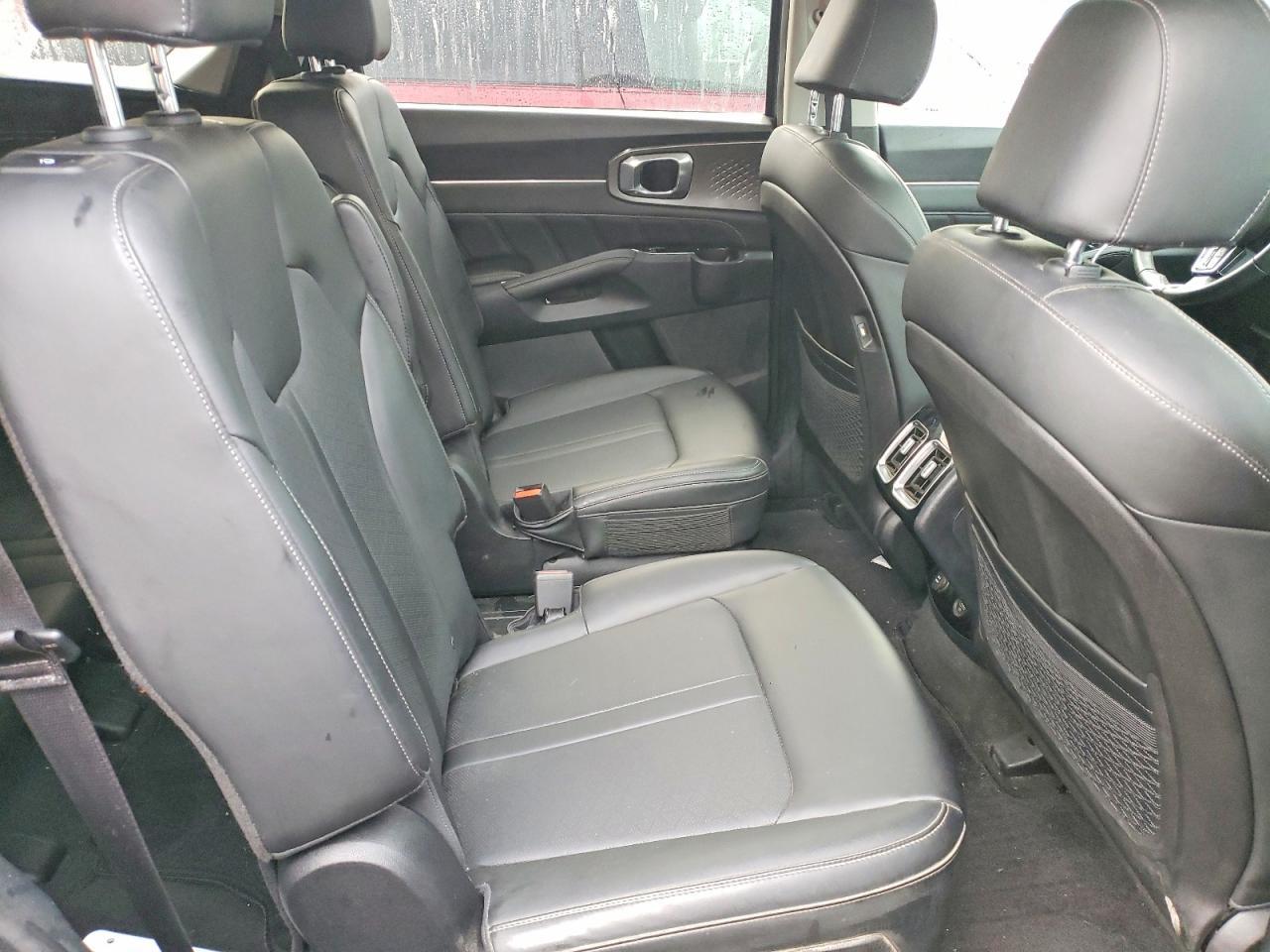 2023 KIA SORENTO
